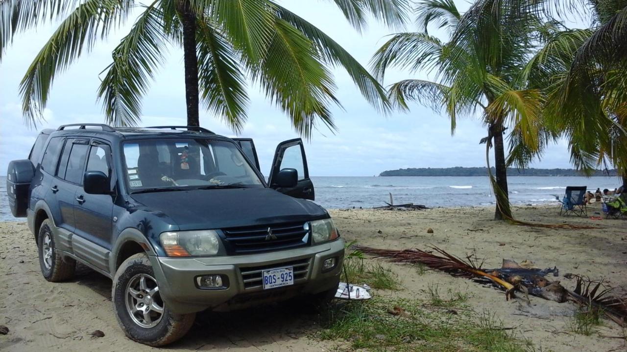 Hotel El Colibri Rojo - Cabinas - Le Colibri Rouge Cahuita Buitenkant foto