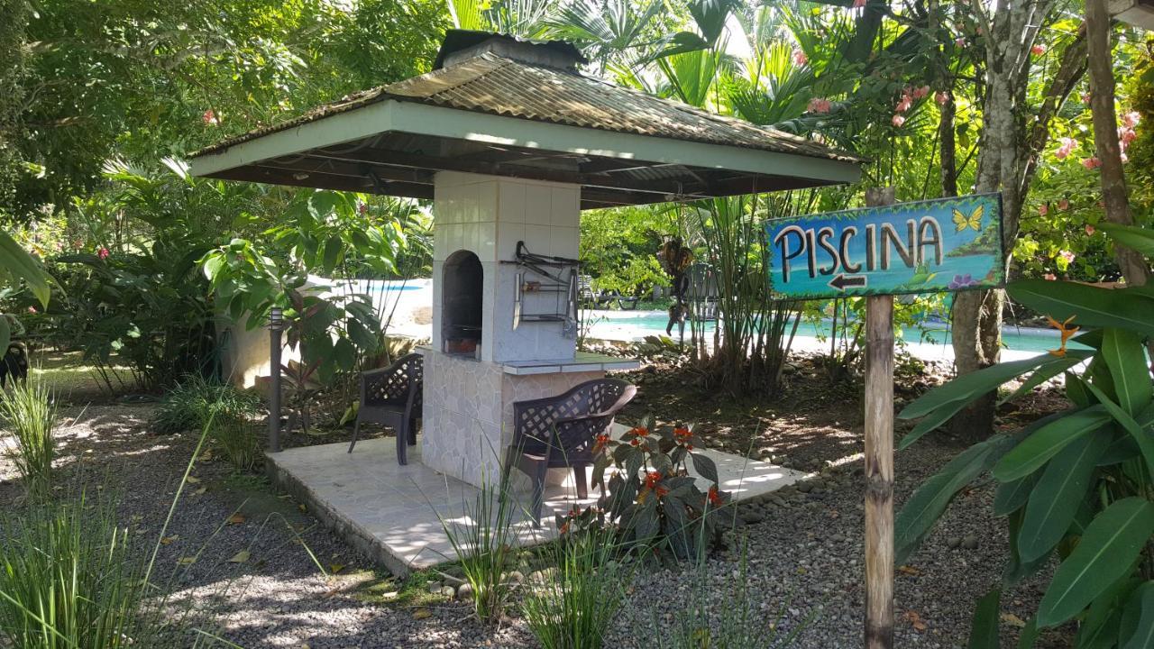 Hotel El Colibri Rojo - Cabinas - Le Colibri Rouge Cahuita Buitenkant foto