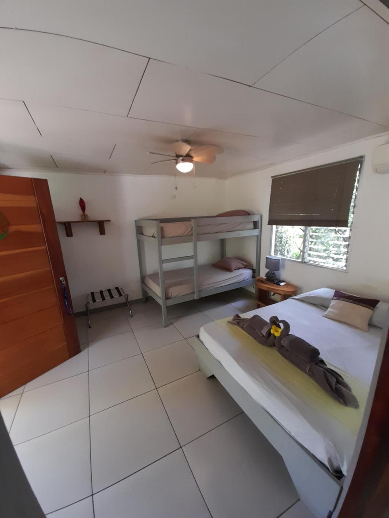 Hotel El Colibri Rojo - Cabinas - Le Colibri Rouge Cahuita Kamer foto